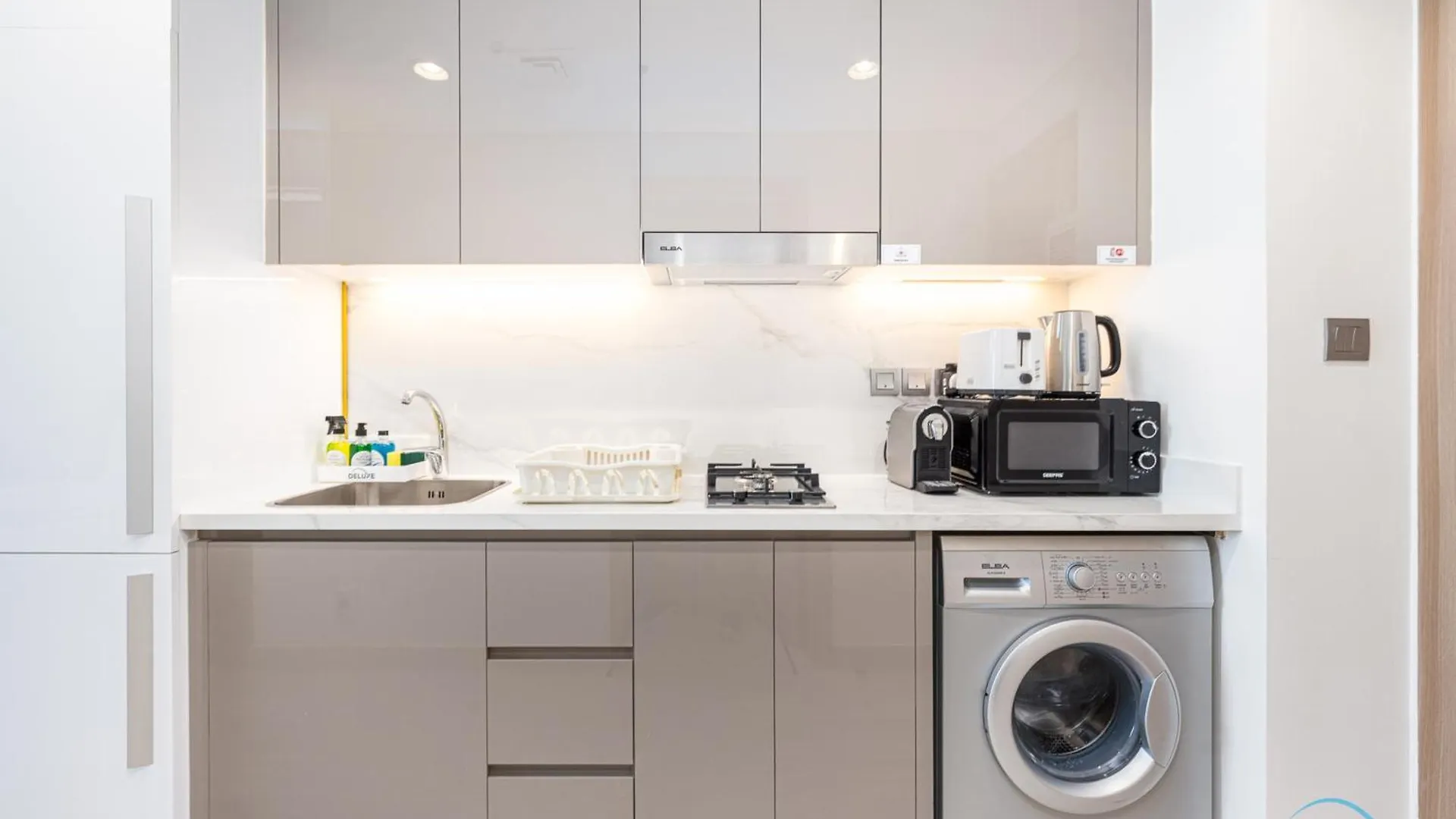 Charming Studio At Farhad Azizi Residence Al Jaddaf By Deluxe Holiday Homes Dubai
