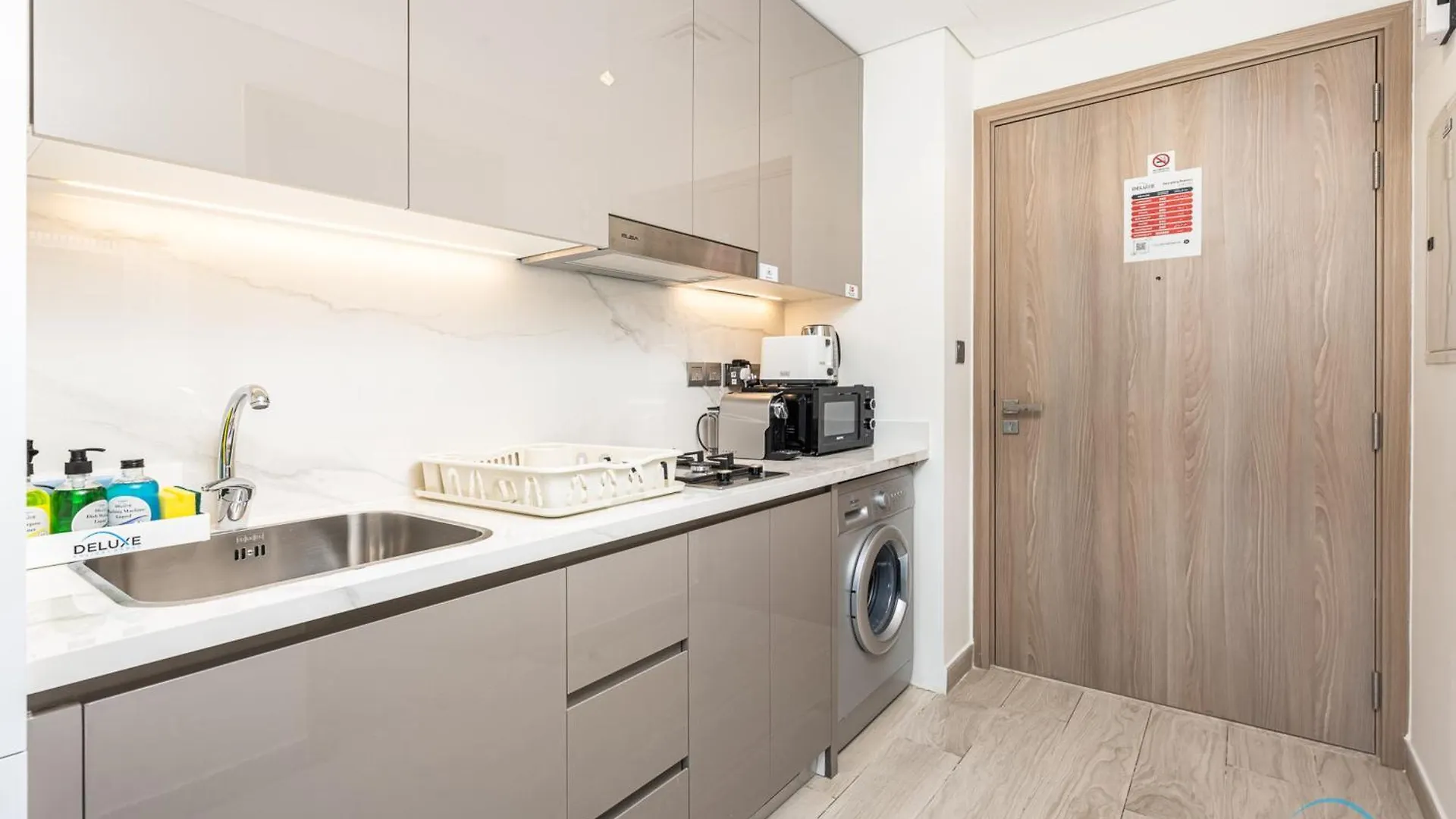 Charming Studio At Farhad Azizi Residence Al Jaddaf By Deluxe Holiday Homes Dubai Apartment