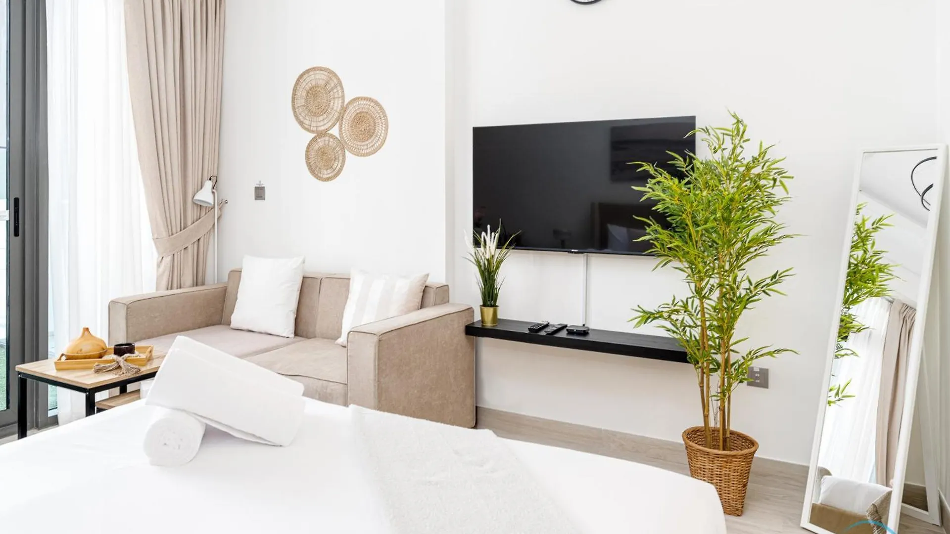 Charming Studio At Farhad Azizi Residence Al Jaddaf By Deluxe Holiday Homes Dubai 0*,  United Arab Emirates