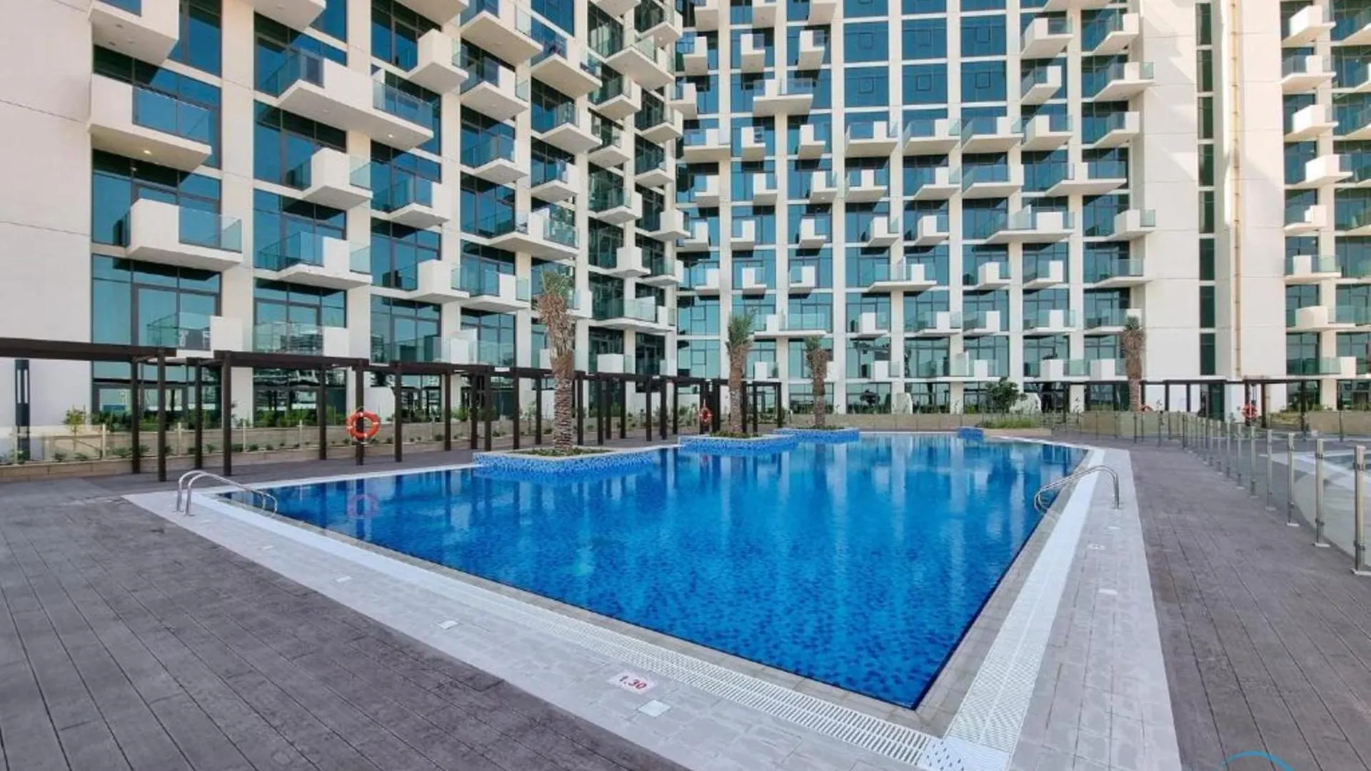 Charming Studio At Farhad Azizi Residence Al Jaddaf By Deluxe Holiday Homes Dubai Apartment